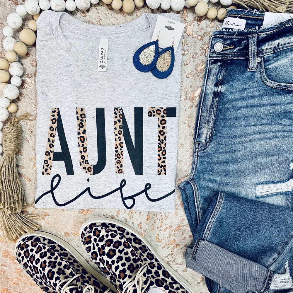 Aunt and Mommy shirts